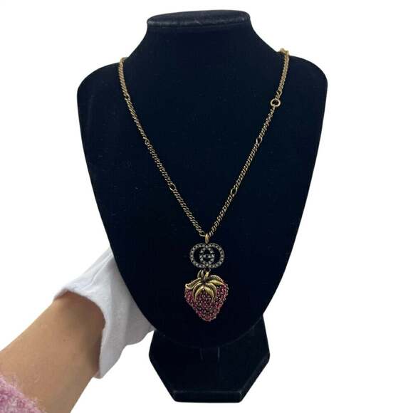 GUCCI Rhinestone Strawberry Necklace Chain Gold Women's - Picture 9 of 10